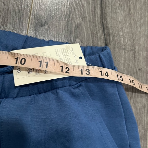 Women’s Mid a Rise Pull On Knit Utility Pants. Blue. M - Picture 12 of 14